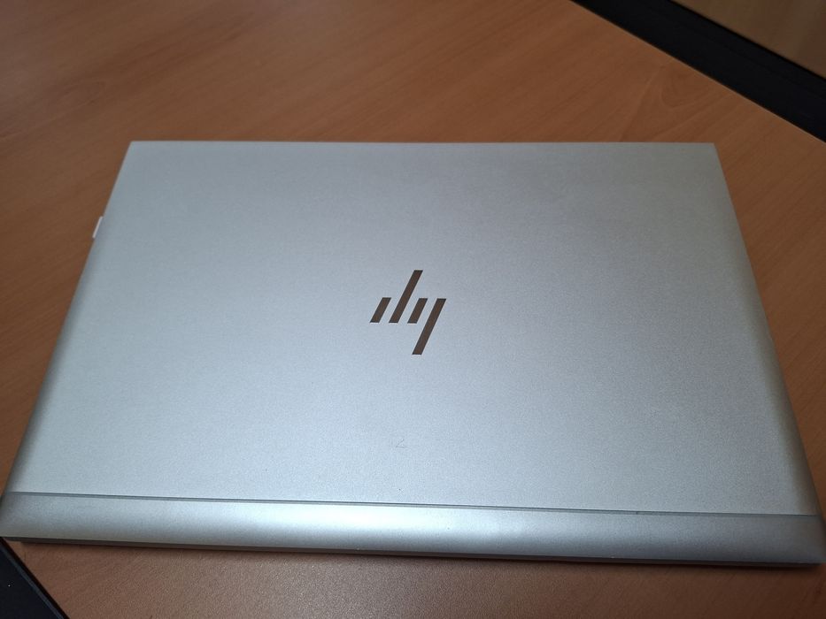 HP Elitebook 830 G8 como novo