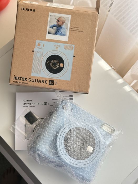 Fujifilm Instax square SQ1 практично нова повний комплект (підійде на подарунок)
