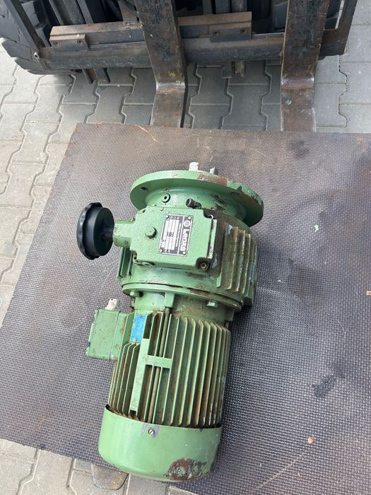 Silnik elektryczny 4kw z motoreduktorem płynna regulacja