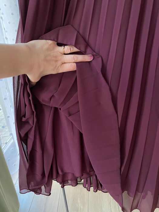 Nowa sukienka Zara plisowana rozmiar M/L