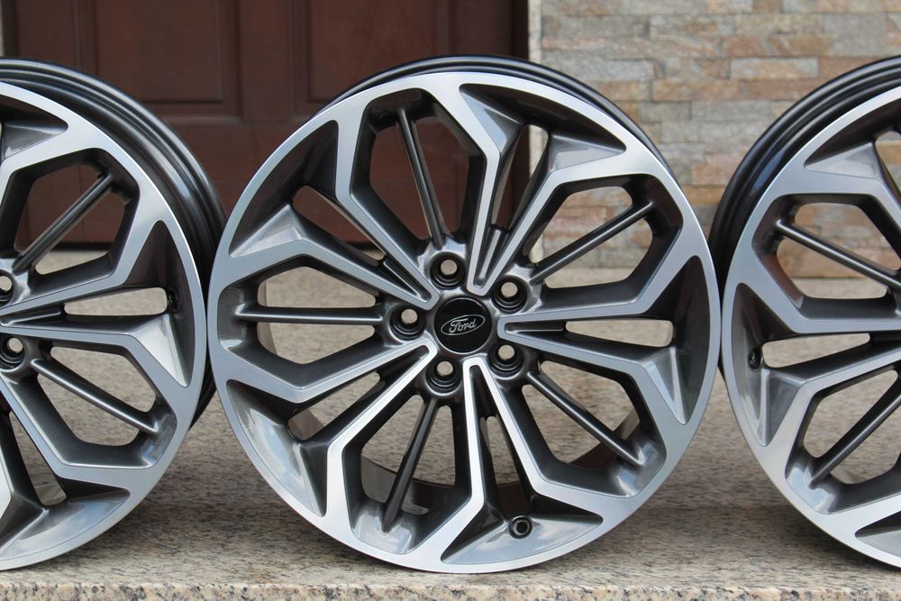 FORD Puma ST LINE Kuga Mk1 Mk2 Mk3 Focus Mk3 Mk4 5x108 18'' 8J ET55