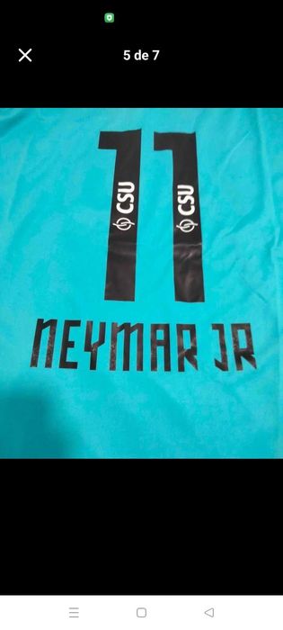 Camisola Neymar Jr (estilo Brasil/Santos), tamanho L, em excelente estado.