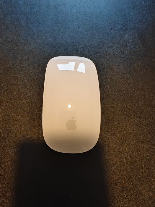 Macbook Air 15" M2, 512GB, 8GB+Apple Magic mouse