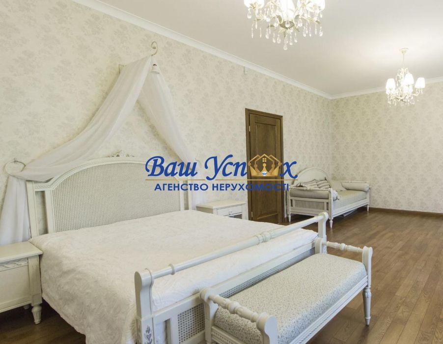 Продажа дома в лесу в городке с озером ,  село Романков.