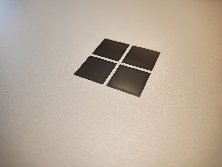 Microsoft Surface Laptop 7th Edition