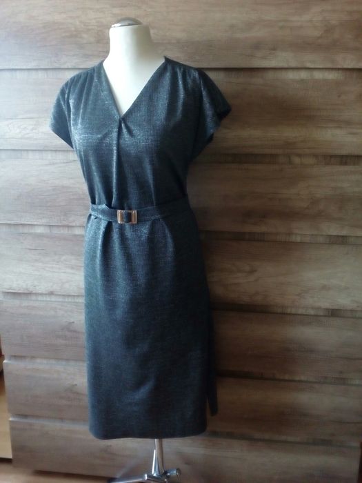 Sukienka z połyskiem L