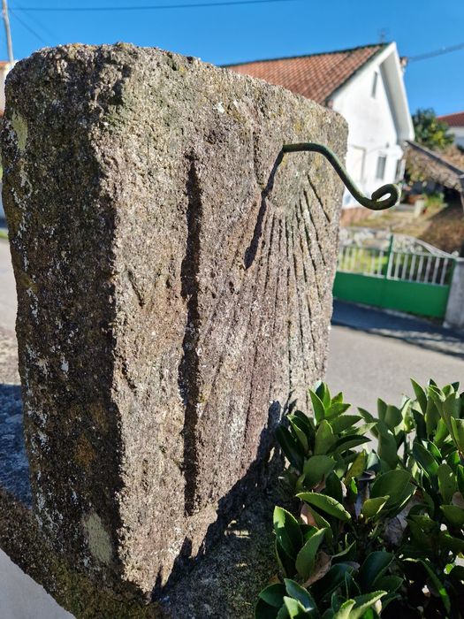 Relógio de SOL Romano em pedra Granito