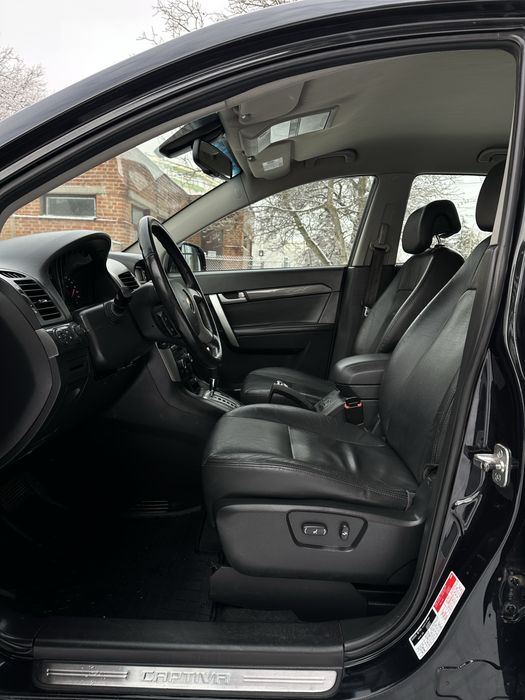 Chevrolet Captiva 2010 рік  51тис.км   рідна фарба стан нового авто