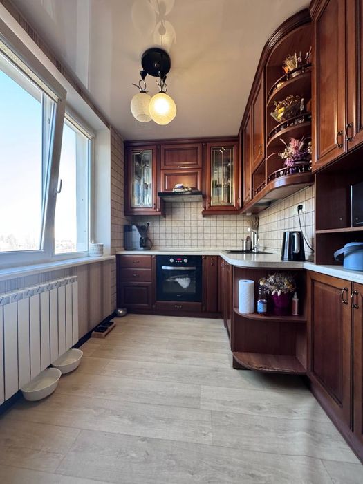 Продам 4к квартиру 89м2 Амосова(Корчагінців), 40