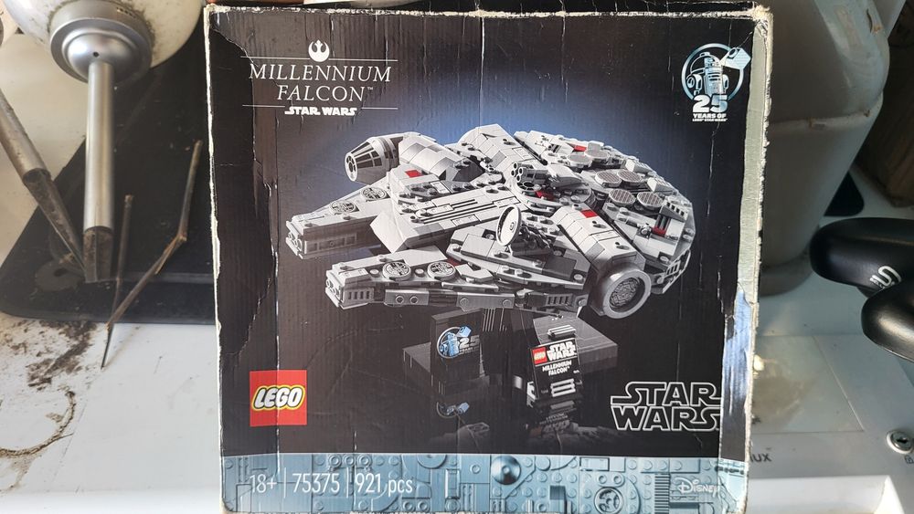 Nowy Zestaw Lego Star Wars Sokół Millenium 75375
