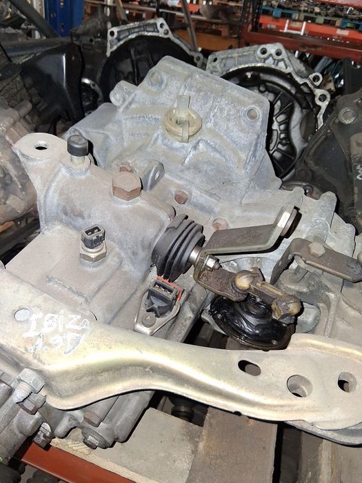 Caixa velocidades seat ibiza 1.9d