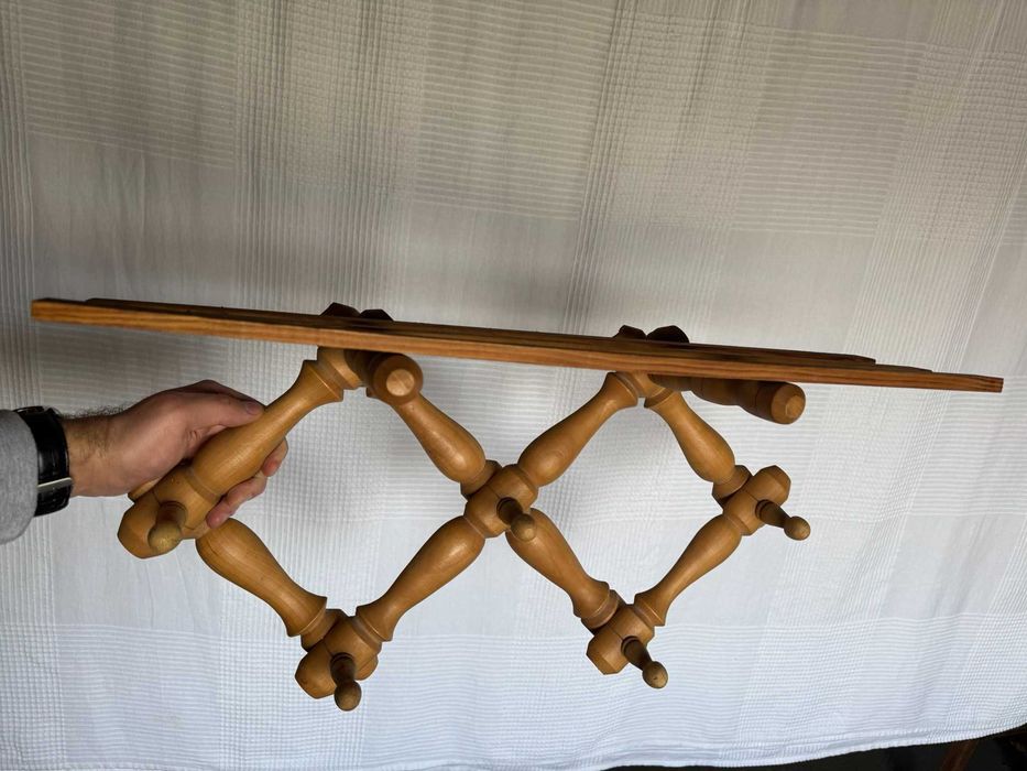 Wieszak z czasów PRL