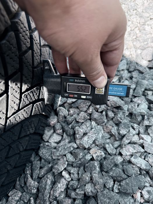 225 45 18 Bridgestone LM005 85% 2024 Шини Зима