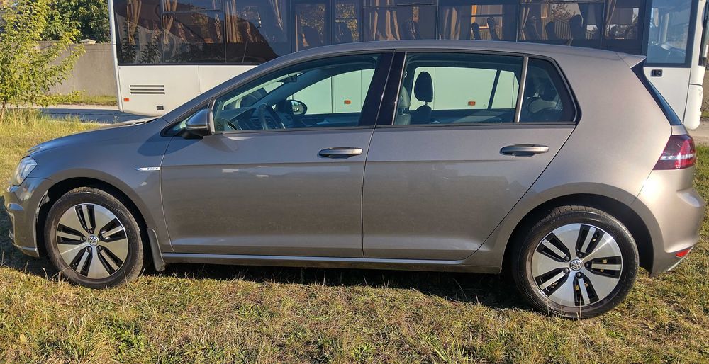 Volkswagen e-Golf 2015 Європа