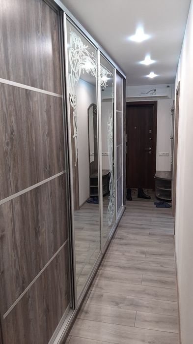 3х кімнатна квартира з ремонтом недалеко від центру міста.