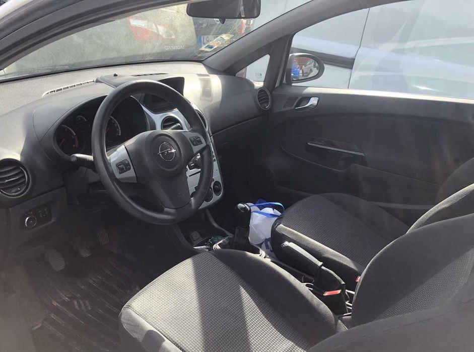 carrinha Opel corsa van  , em bom estado