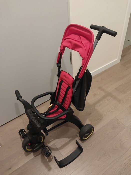 DOONA Liki trike Rowerek Trzykołowy Składany 5w1  czerwony  Flame Red