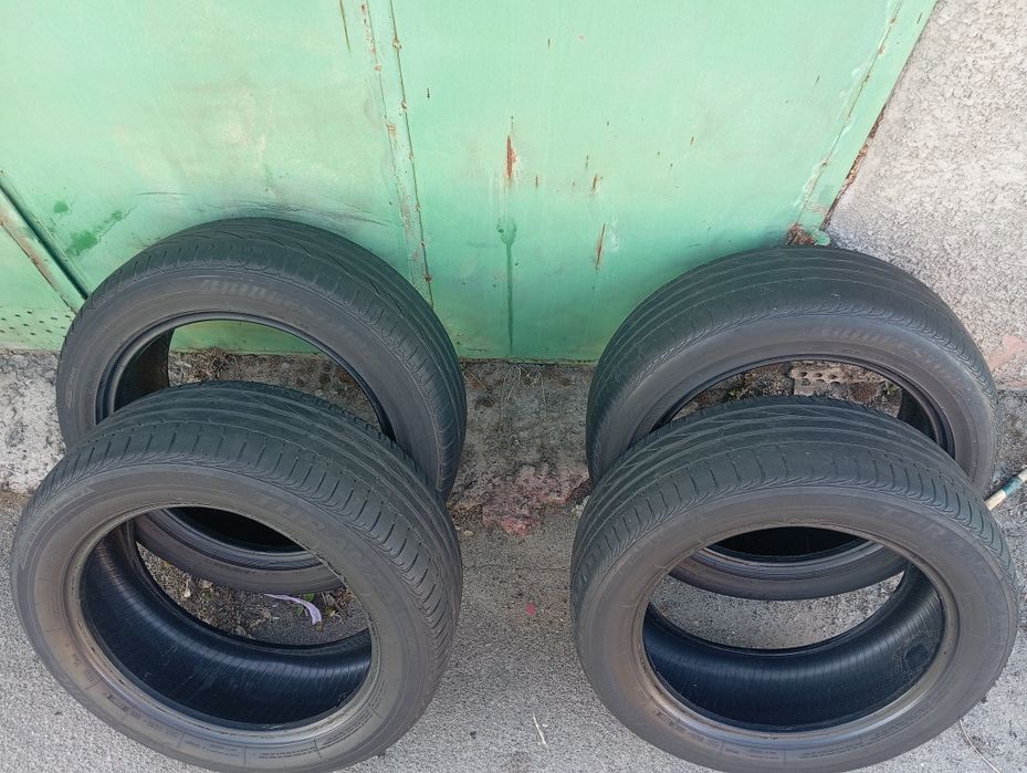 Продам комплект літньої гуми  б/у R 17 Bridgestone Turanza 215/55
