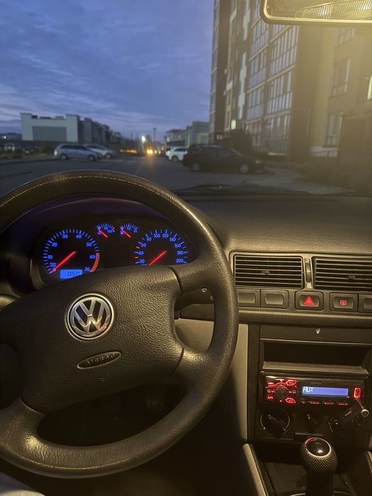 Volkswagen Golf 4 1998 1.4