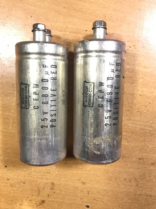 Конденсаторы Nichicon 6800 mkf 25V