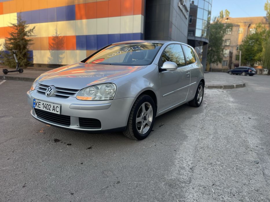 Volkswagen Golf V