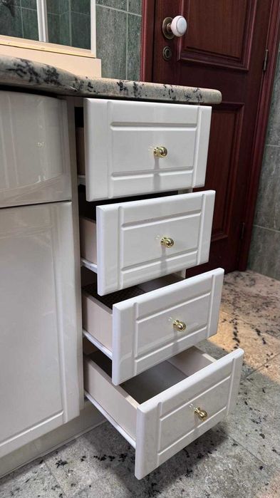 Móvel Casa de banho + pia + tampo + espelho com luzes