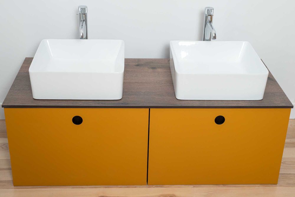 Szafka na dwie umywalki nablatowe