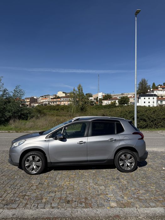 Peugeot 2008 1.2 Puretech 82cv (Correia de distribuição nova) — photo 3