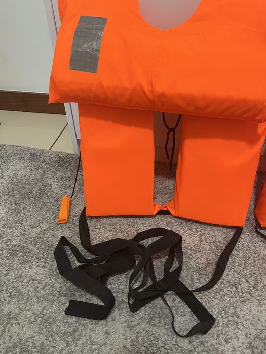 Life Vests / Flotation 60/90 kg64584256296707121