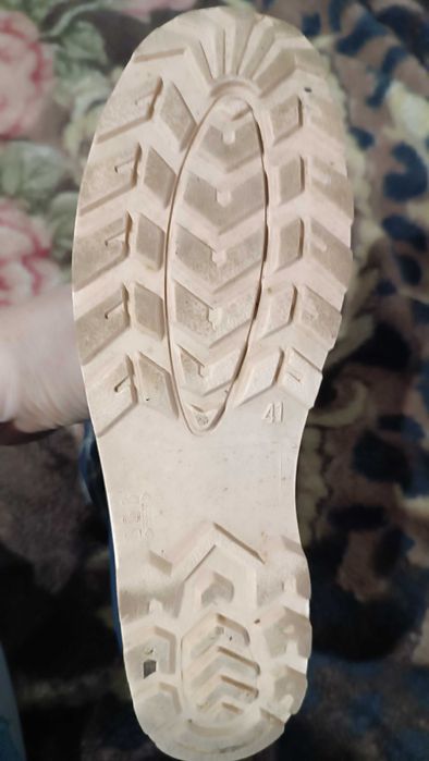 Гумові чоботи жіночі 41 розміру, утеплені