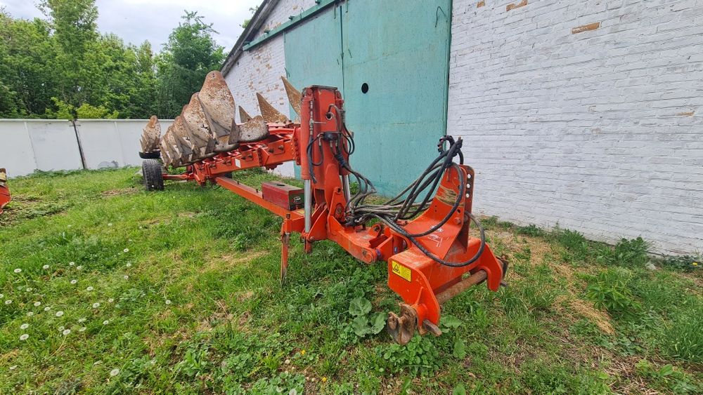 Плуг Kuhn Challenger 10 корпусний