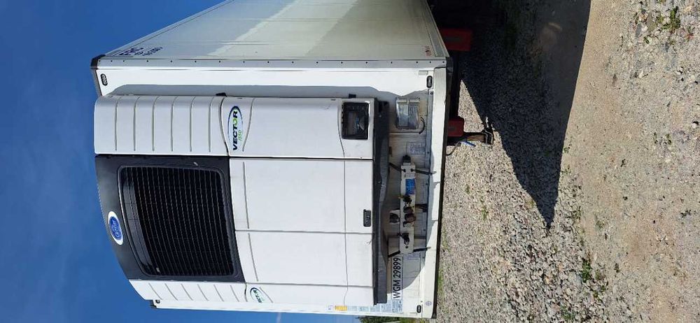 Wynajem naczep chłodniczych SCHMITZ, KRONE