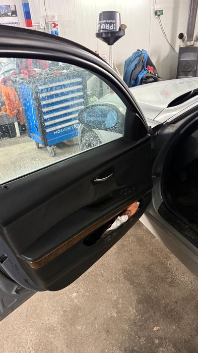 Fotele, boczki, kokpit kpl bmw e90