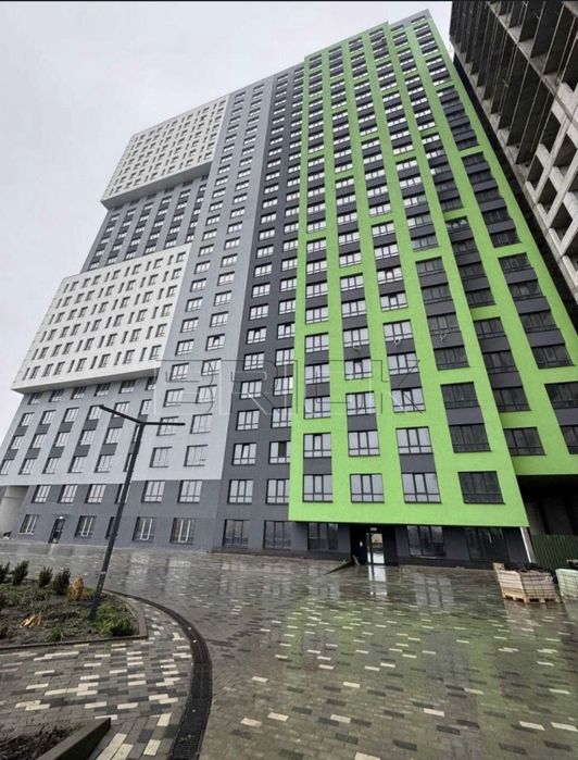 Продаж  2к квартири   проспект Миколи Бажана  17 Дарницький район 899$ за кв м