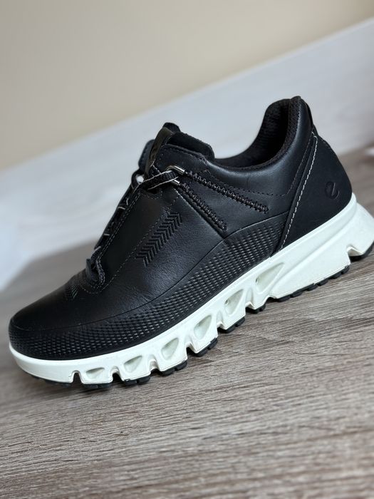 Ecco sneakersy Multi-Vent damskie 38 24,5cm jak nowe