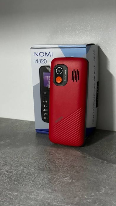 Мобільний телефон Nomi i1820