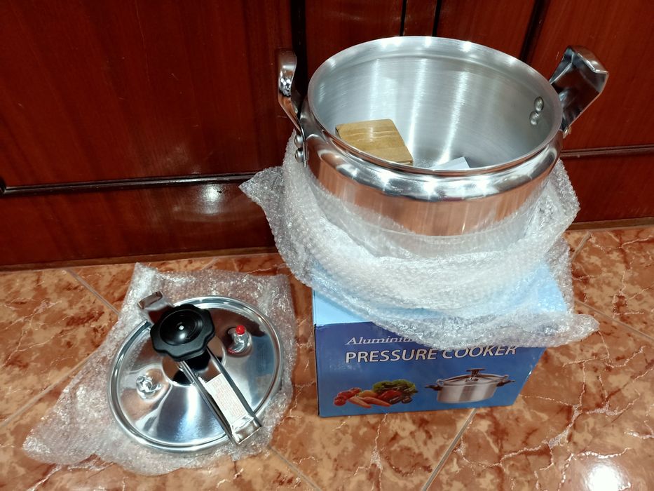 Panela de pressão NOVA cozinha casa quarto apartamento vivenda carro escritório gabinete