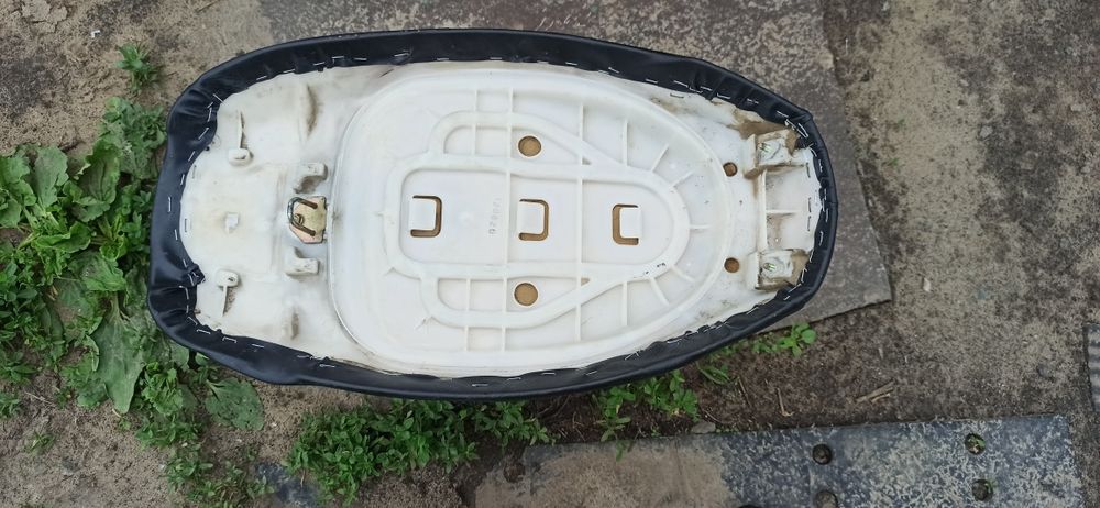 Сиденье Yamaha jog