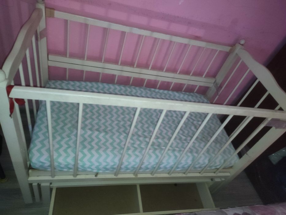 Продам кроватку - маятник