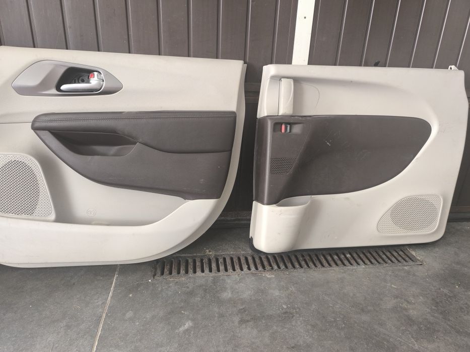 Szyba Chrysler Pacifica