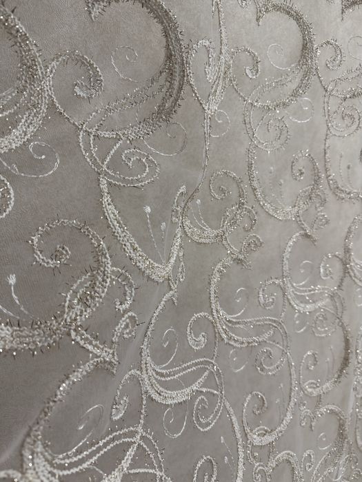 Тюль с вышивкой