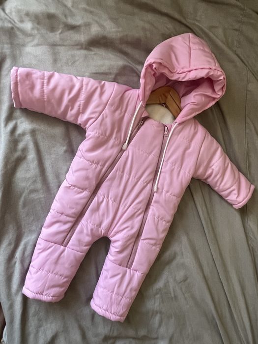 Зимовий рожевий комбінезон / комбінезон 74- 80 розмір