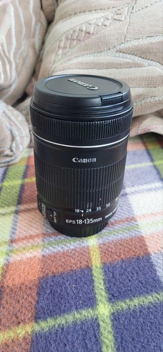 Canon EF-S 18-135mm Об'єктив Ідеал