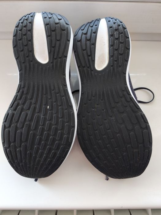 Buty sportowe Adidas rozmiar 36.5