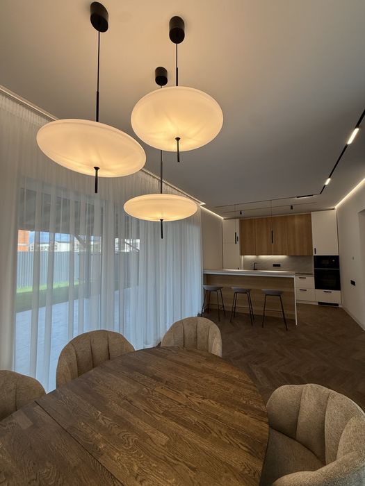 Продаж сучасного Таунхаусу з власним подвірʼям у New Village
