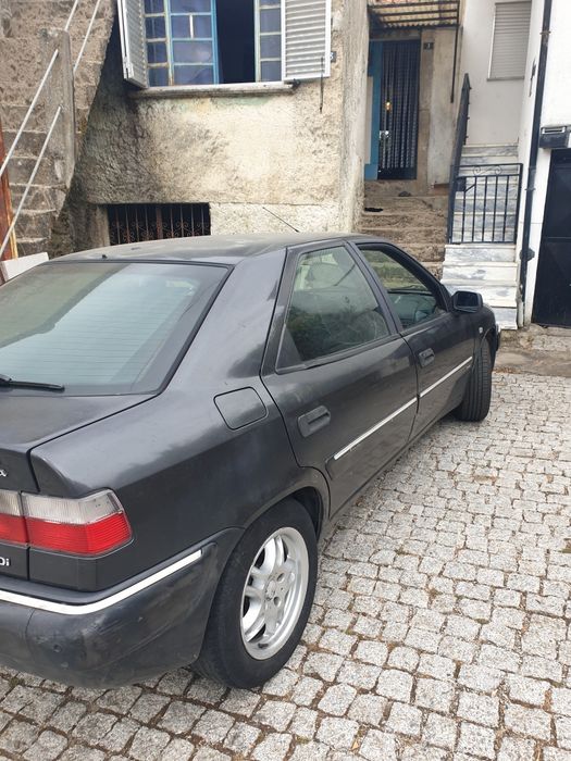 Vendo  o troco por carrinha  pequena
