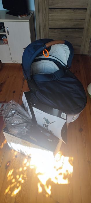 Wózek Musty Evo - gondola, spacerówka, pełen pakiet dodatków.