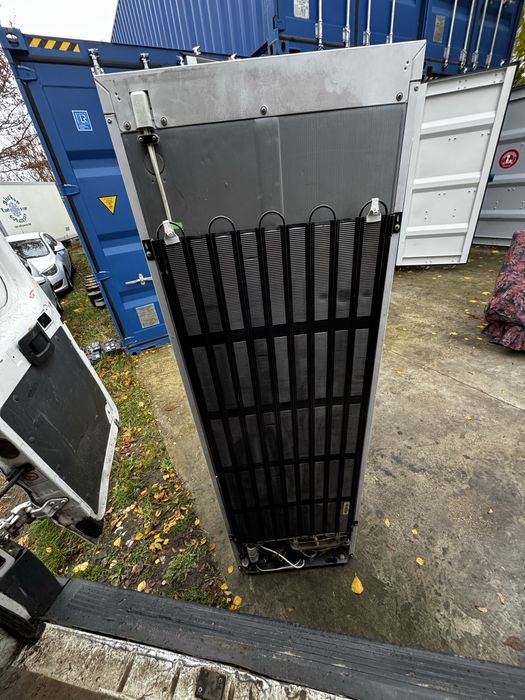 Polar Lodówka Chłodziarko-zamrażarka Polar CZN 240