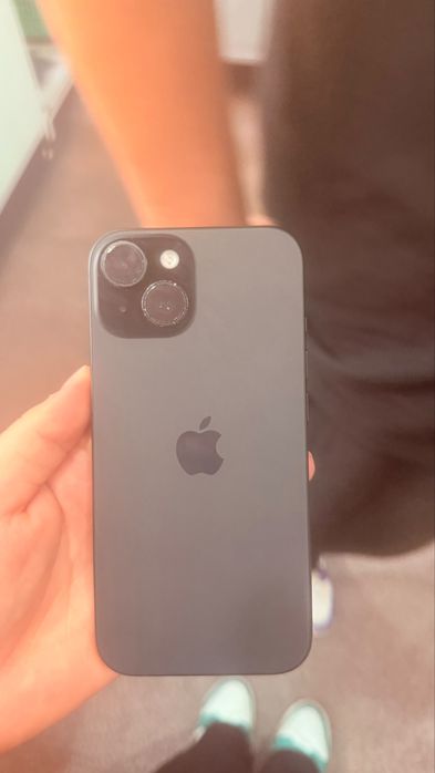 iphone 15 com 256g saude da bateria 82%