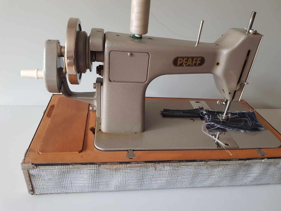 Bardzo mocna maszyna do szycia pfaff 16 do grubych materiałów skóra